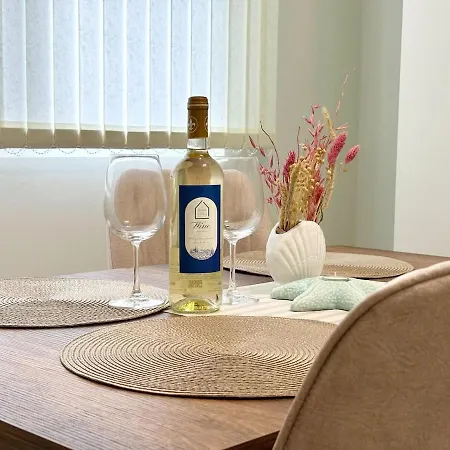 Blue Luna - Stylish Escape In Апартаменты *