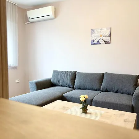 Апартаменты Blue Luna - Stylish Escape In *